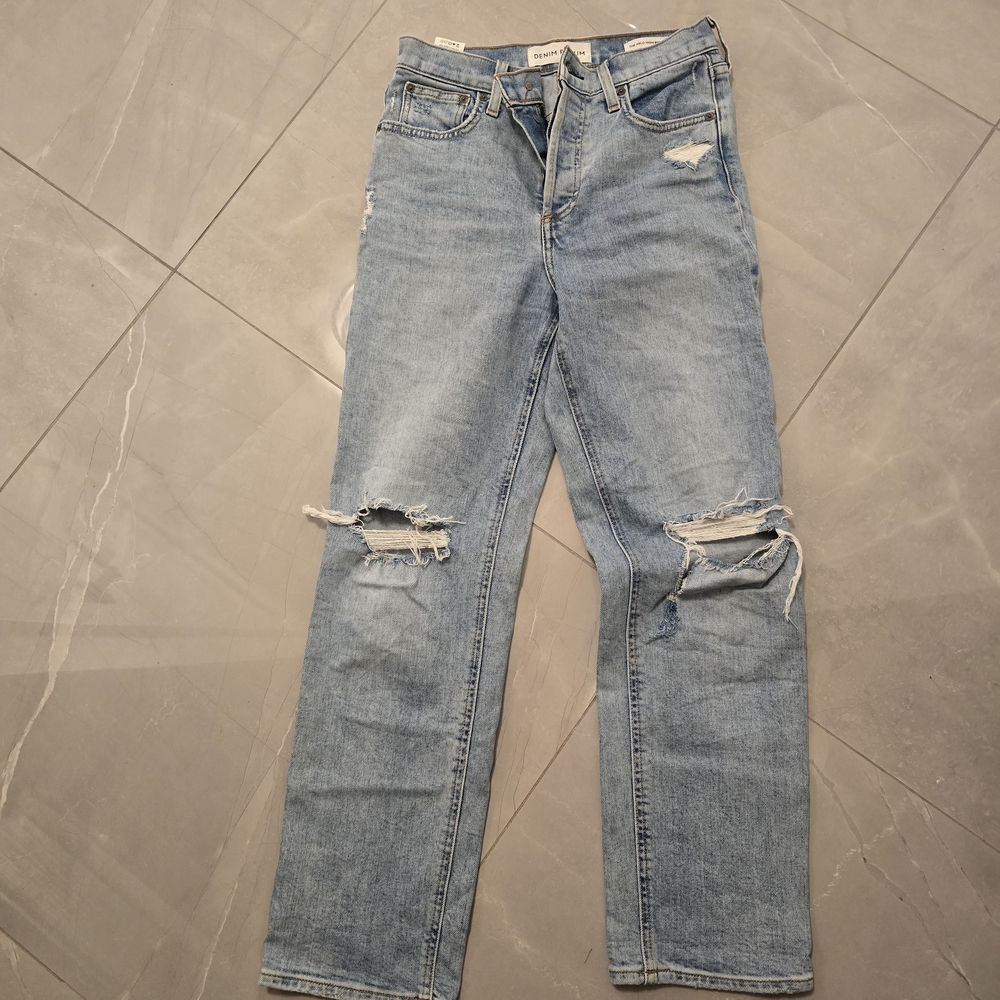 Aritzia Light Blue Distressed Jeans